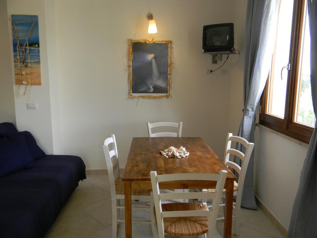 Apartament Casa Di Livia SantʼAnna Arresi Zewnętrze zdjęcie
